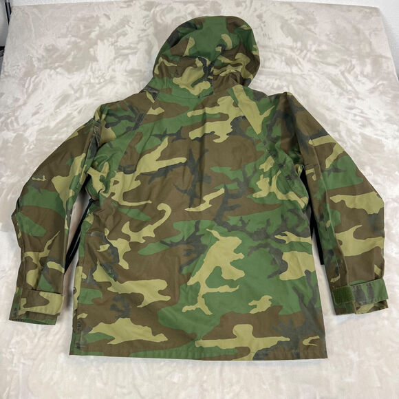US Military Jacket Medium Short Woodland Camo Cold Weather Parka Nylon Outdoors - Picture 9 of 15